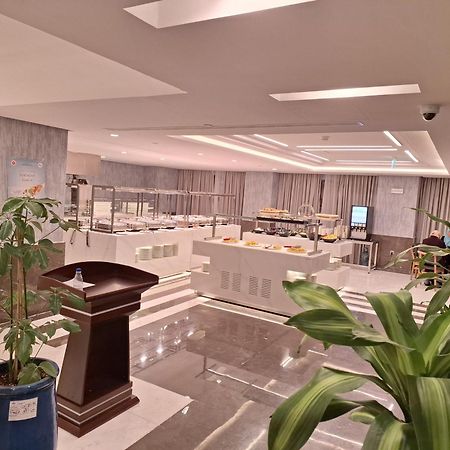 Maden Alrawda Hotel Medina Ngoại thất bức ảnh The lounge at the airport