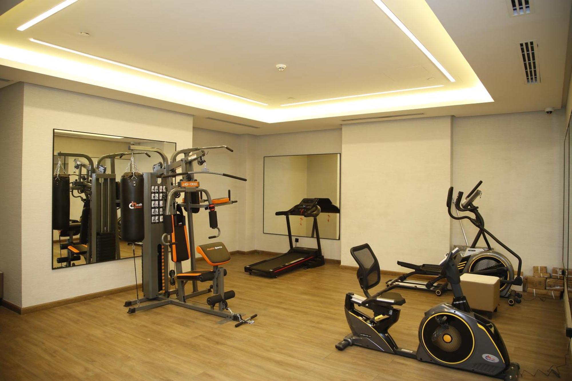 Maden Alrawda Hotel Medina Ngoại thất bức ảnh The gym at the hotel