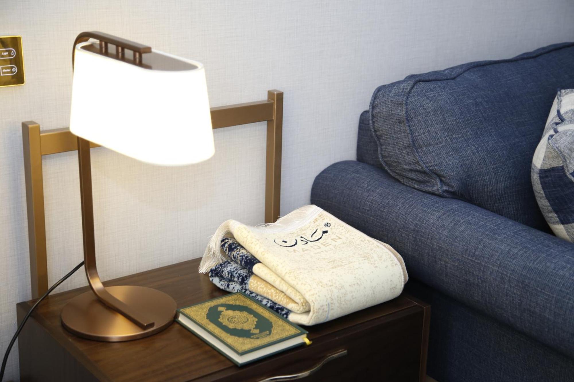 Maden Alrawda Hotel Medina Ngoại thất bức ảnh A table lamp